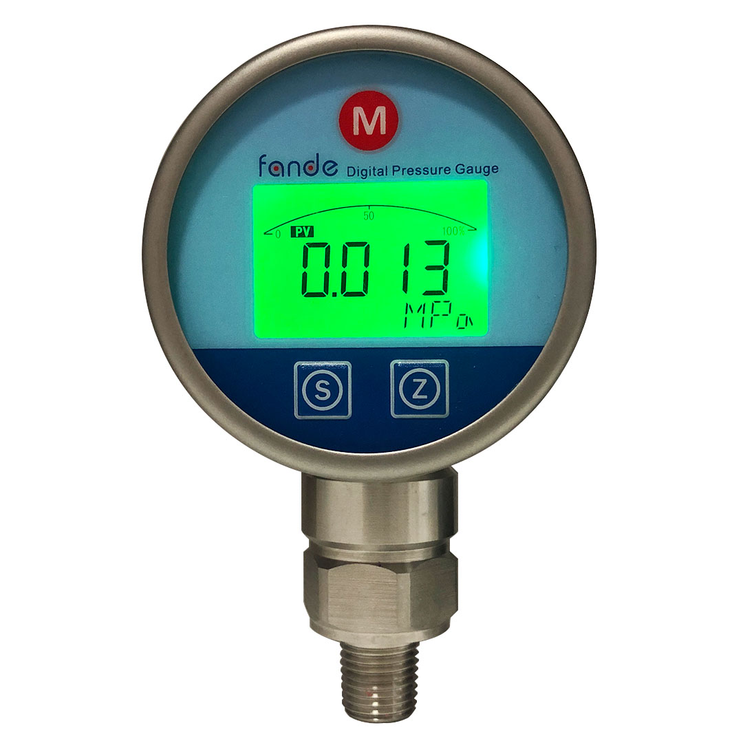 DR72 Digital Process and Calibration Pressure Gauge designed by